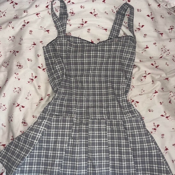 Urban Outffiters Silence + Noise Gray Plaid Romper Dress - Picture 1 of 4